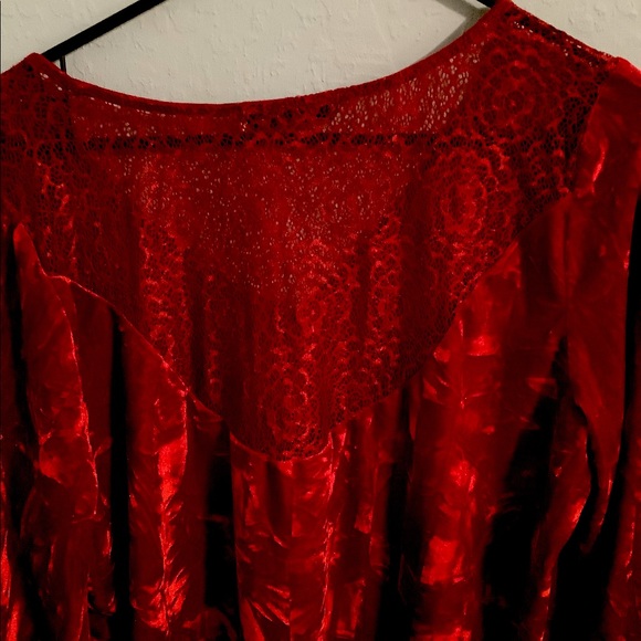 Red / Crimson Crushed Velvet Top - Picture 5 of 8